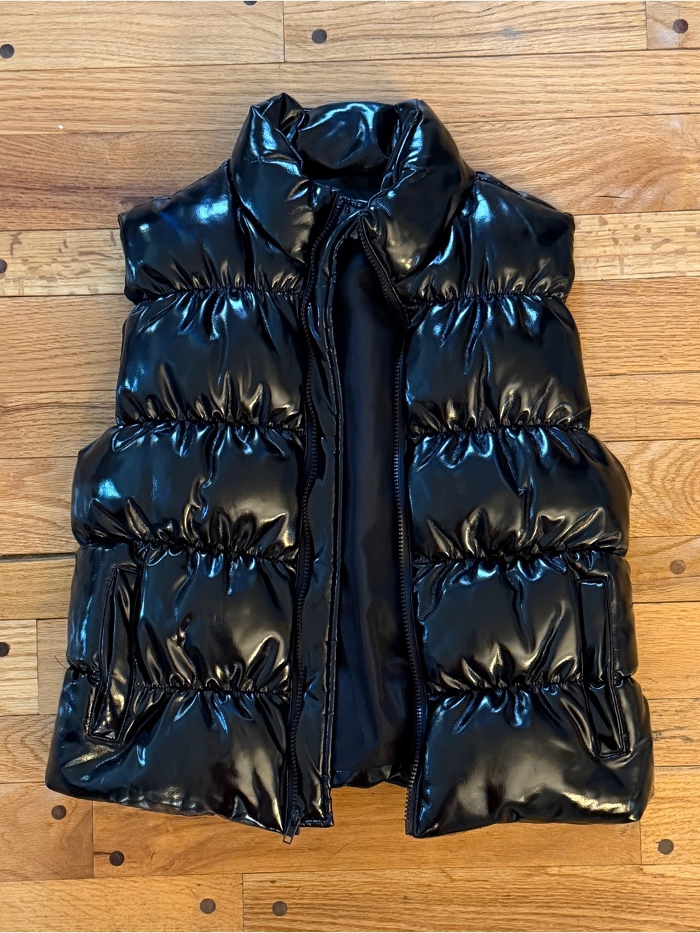 Steve Madden Medium Black Glossy Puffed Vest